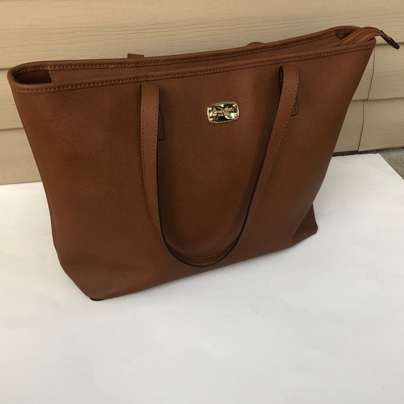 Michael Kors Handbags - ✨NWT✨ Michael Kors Brown Tote